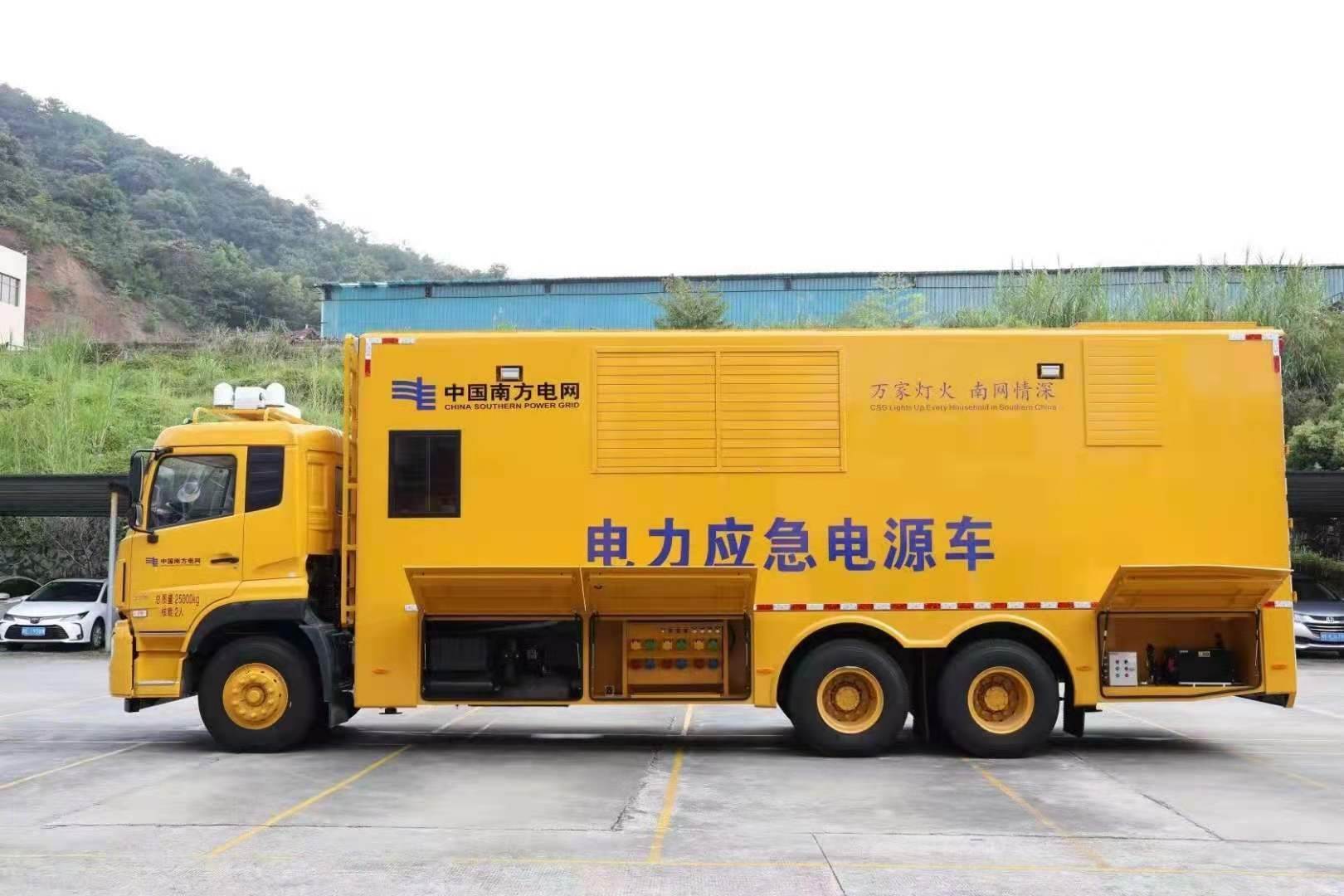 天山安康大型柴油发电机发电车UPS电源出租租赁